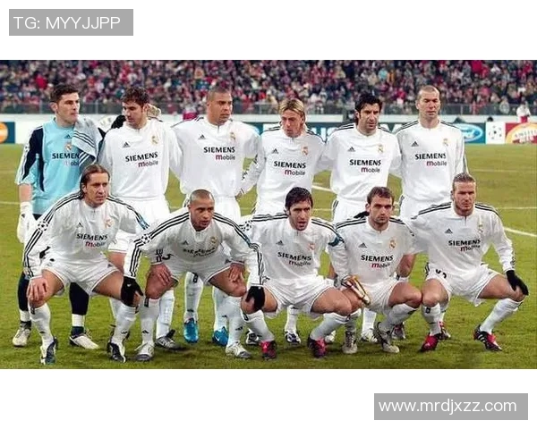 足球球星背后的支撑力量 家庭成员如何影响他们的职业生涯与成长路径